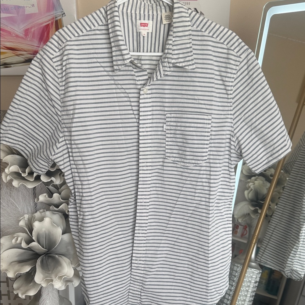 Levi's Black and White Striped Casual Shirt